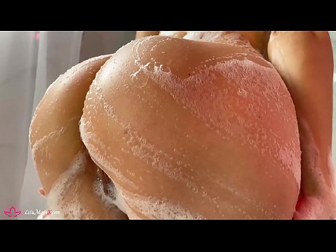 ❤️ Brunette شاور میں شدید orgasm کے لئے وائبریٹر کے ساتھ بلی میں مشت زنی کرتی ہے۔ مقعد ویڈیو پر ur.tukifporno.ru ❌️❤